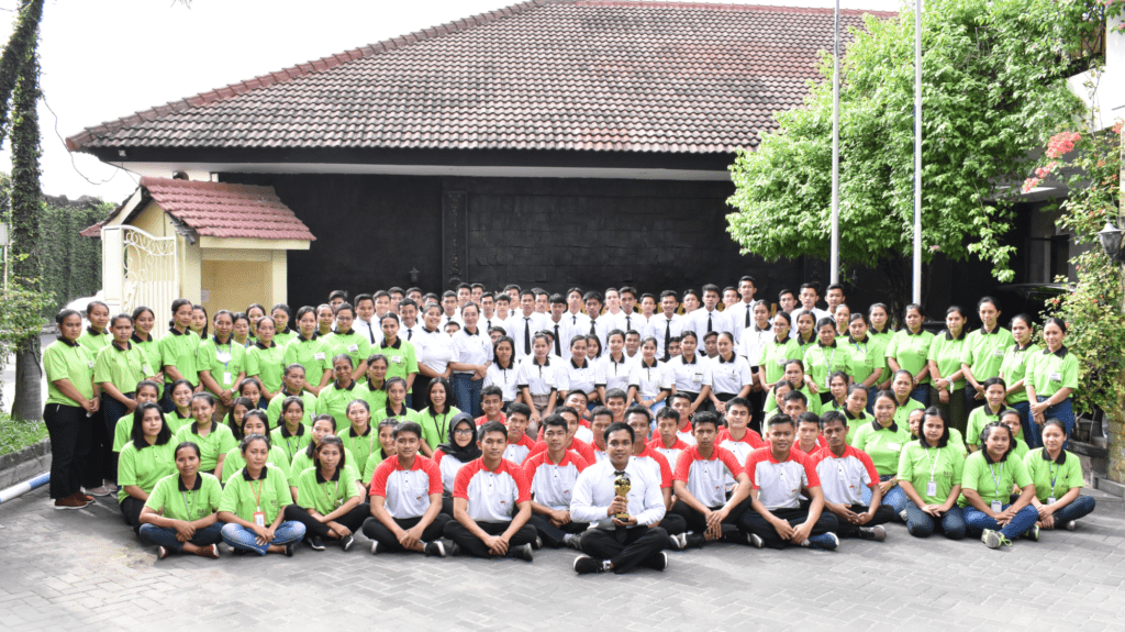 PT PDS 2022 Best Indonesian Placement Company Awards in Indonesia